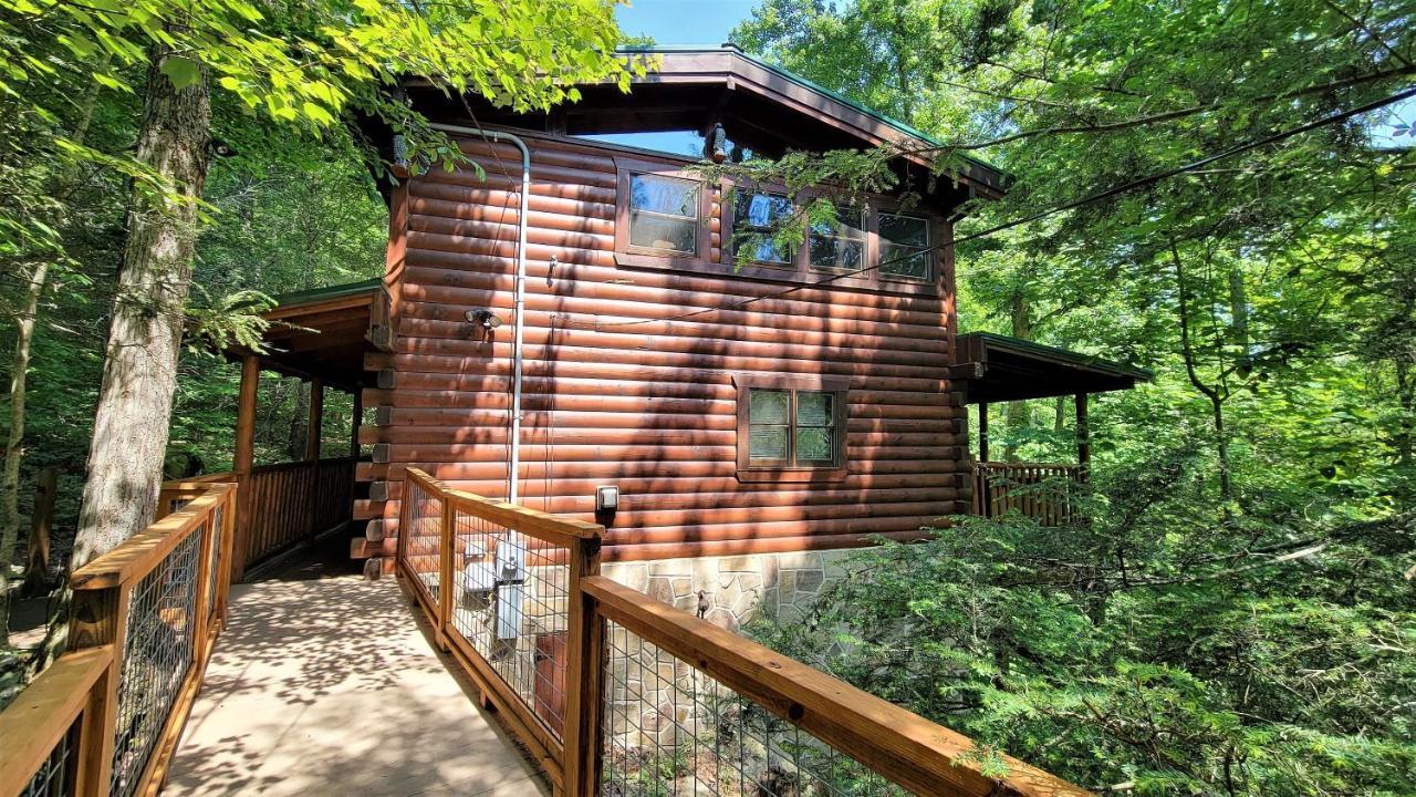 Mountain Joy -Private Treehouse Style Cabin That Sleeps 4-Free Tickets Gatlinburg Eksteriør bilde
